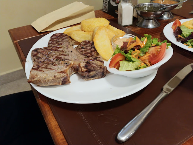 Ali's Parrilladas & Pizzeria - Gastronomía y hostelería