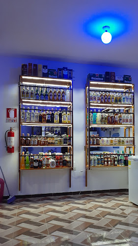 Opinii despre Licorera Dos Mas y Nos Vamos în El Pangui - Gastronomía y hostelería