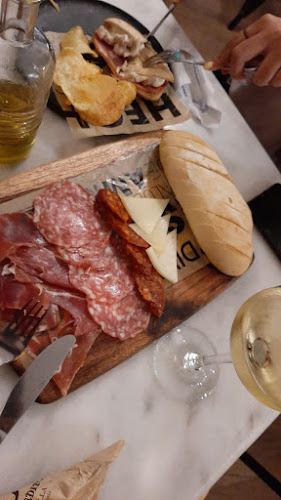 Centro comercial village plaza, PB, Av. Samborondón KM1.5, Samborondón 092301