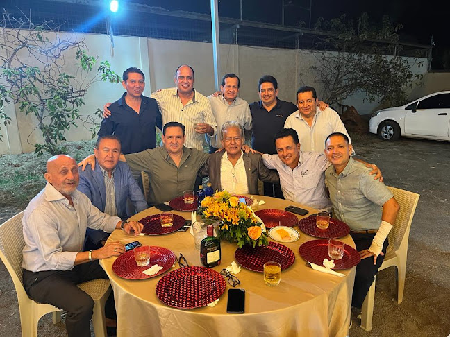 The Grand Owl Rest Lounge