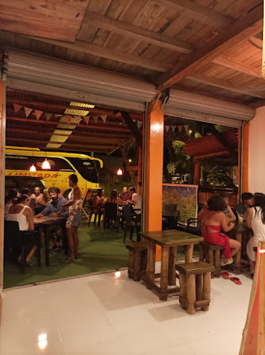 metros del malecon, Calle Principal y Fosforers. A, Mompiche 080351