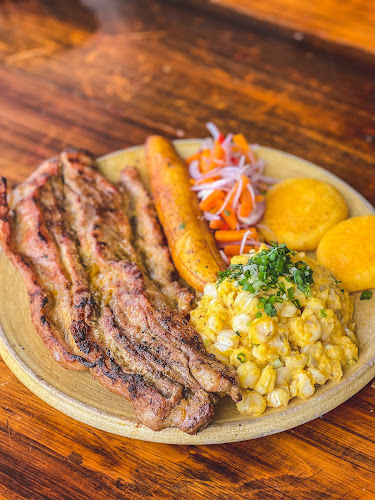 Comentarii opinii despre PauTi Restaurante Típico