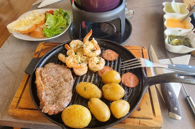 Av. los Guaytambos &, Ambato 180101