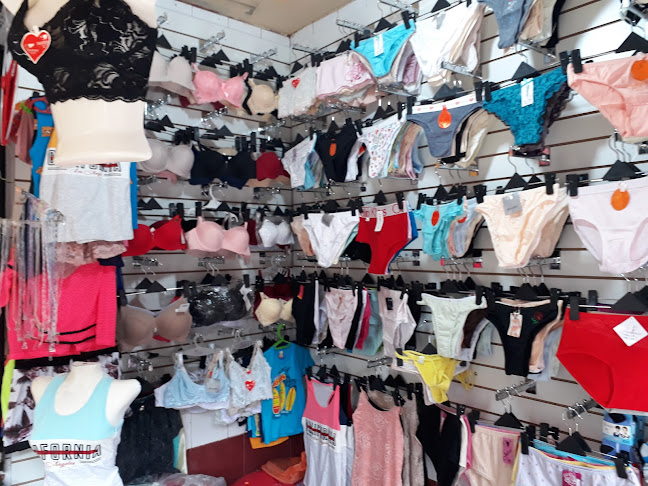 PRWG+HPW, Av. 29 de Mayo, Santo Domingo