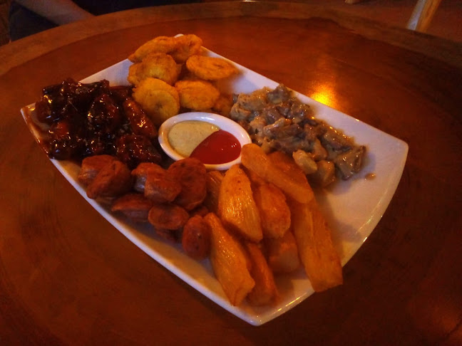 Gary cocktails & food - Macas