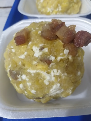 Q3JX+2R3, Av. José de Antepara, Guayaquil 090301