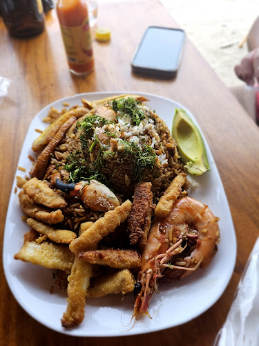 Opinii despre Cábaña Macareo în Ballenita - Gastronomía y hostelería