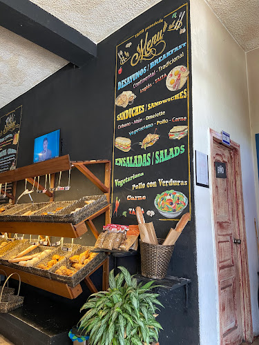 Calle Larga, Cuenca 010107