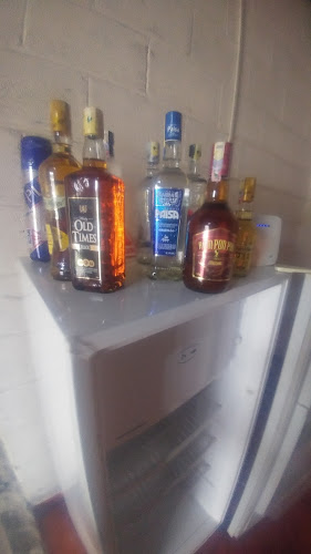 Opinii despre MOE'S STORE.!! în Sangolquí - Gastronomía y hostelería