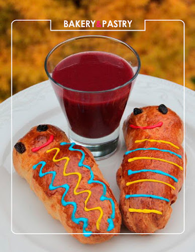 Panaderia Castillo - Bocaditos - Pasteles en Quito - Cafeteria - Quito