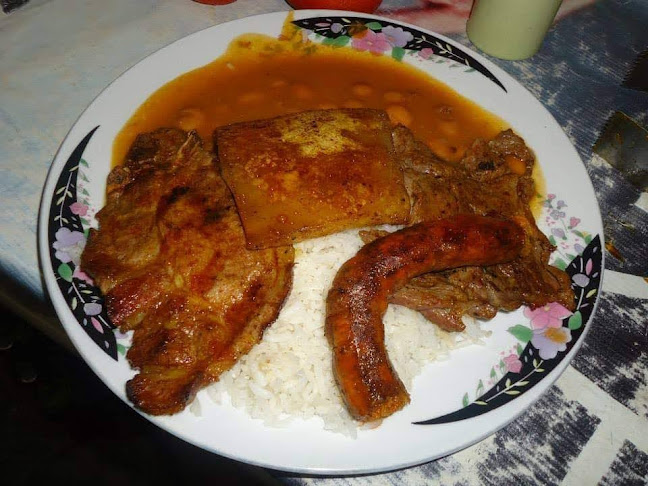 Opinii despre Asadero Virgen del Cisne în Santo Domingo - Gastronomía y hostelería