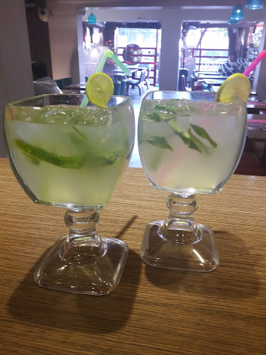 Gonzalo Cordero Dávila 1 53 y, Cuenca 010111