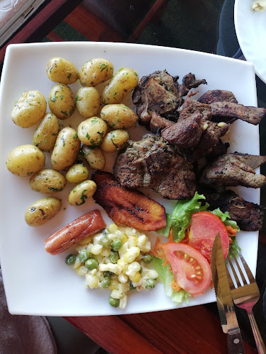 Opinii despre La Vaca Negra în Olmedo - Gastronomía y hostelería