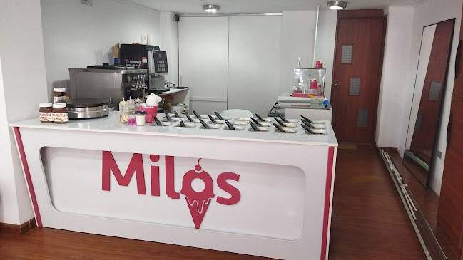 Milos Heladerías (Ambato)
