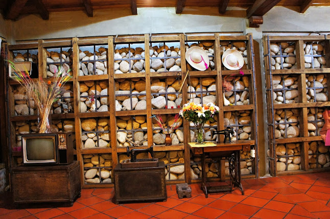 LOS TRES GUABOS (Sucursal Imbabura)