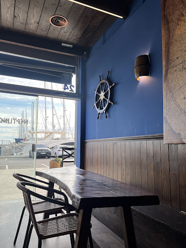 Opinii despre Cervecería Tapería Neptuno în Premia de mar - Gastronomía y hostelería