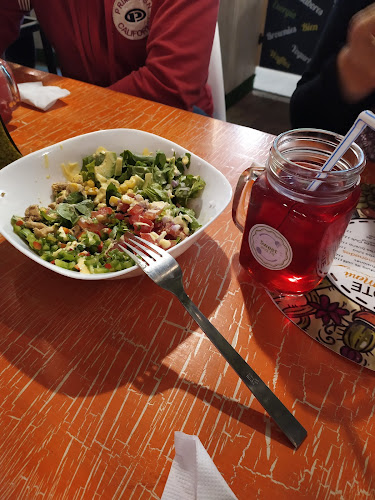 Sweet and Fit, 24 de mayo entre Miguel Riofrío y Azuay, Sweet and Fit Loja 24 de mayo entre Miguel Riofrío, y, Loja 110150