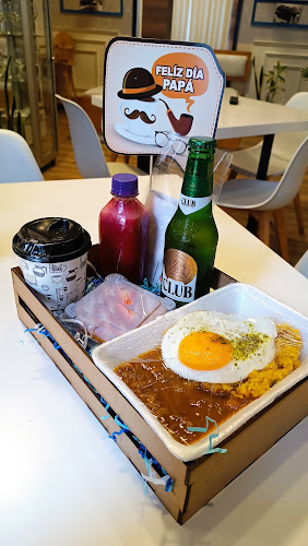 C. Simón Bolivar 7-48, Azogues