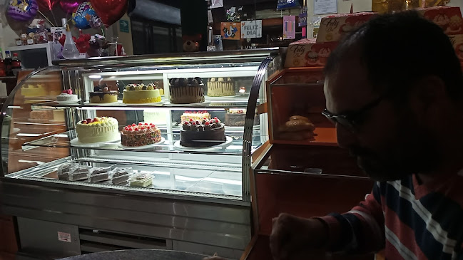 Opinii despre Tortas y Dulces MONAREL în Patate - Gastronomía y hostelería