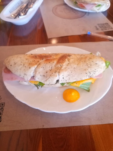 Comentarii opinii despre Parada café