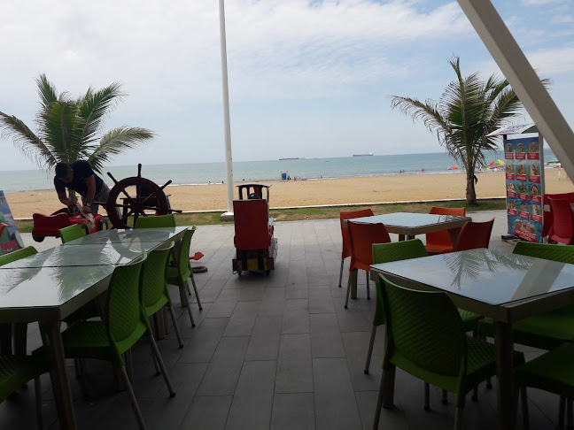 Malecón de Las Palmas - Patio de Comidas