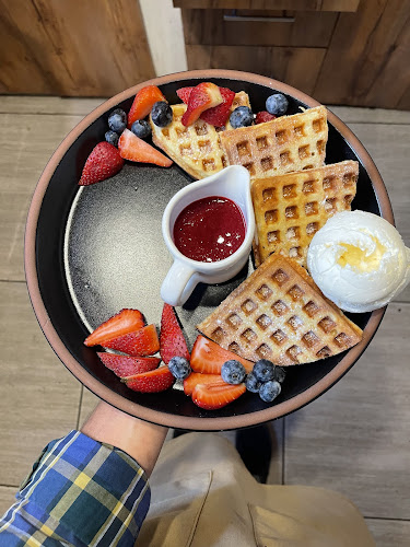 Girasoles de Van Gogh Cafe - La Libertad