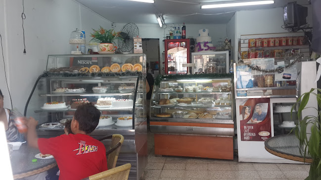 Pasteles Y Algo Más - Salinas