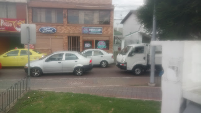 Pastelería San Rafael Deliciosas Tortas Húmedas - Quito