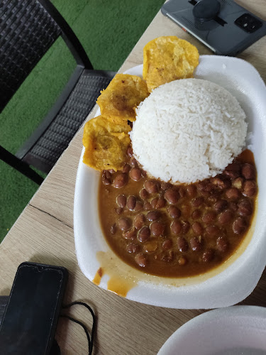 Opinii despre El Noventazo în Guayaquil - Gastronomía y hostelería