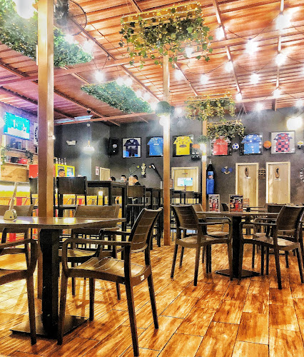 XG5F+RM3, C. Cuarta, Quevedo