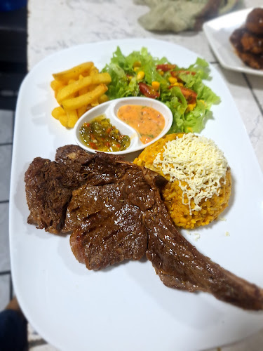 Restaurant | Sazón & Antojo