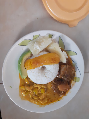 Encebollado Y Ceviche SAMANTHA