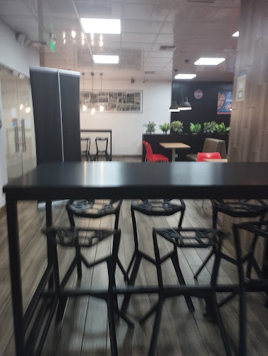 Domino's Pizza La Magdalena - Gastronomía y hostelería