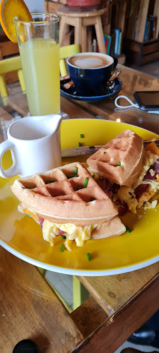 Girasoles de Van Gogh Cafe - La Libertad