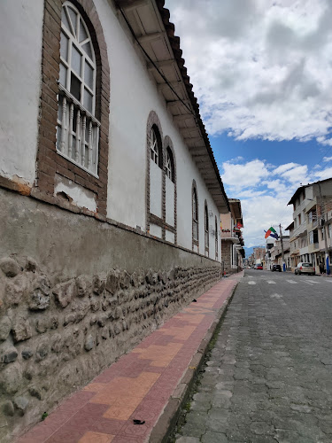 Opinii despre Centro de Convenciones "El Convento" în Cotacachi - Gastronomía y hostelería
