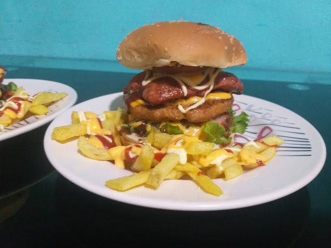 Opinii despre CaberNetBarRestaurant în Nueva Loja - Gastronomía y hostelería