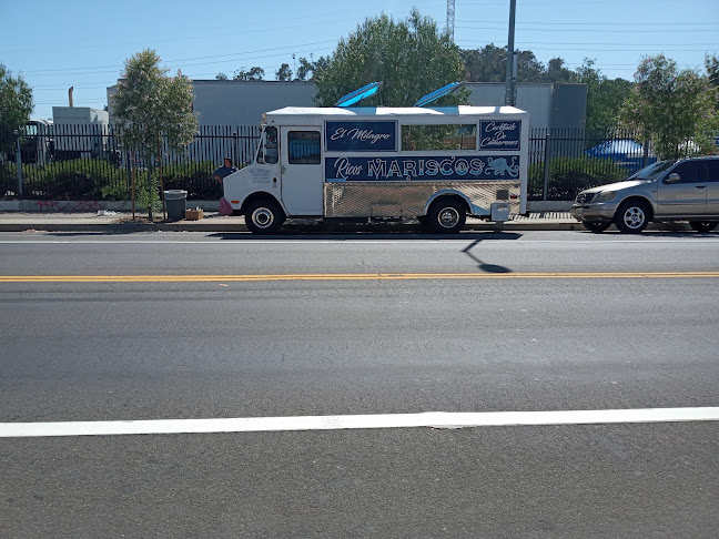 El Milagro St - Sea Food Truck - Los Angeles