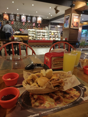 Bombons Coffee Shop - Urdesa