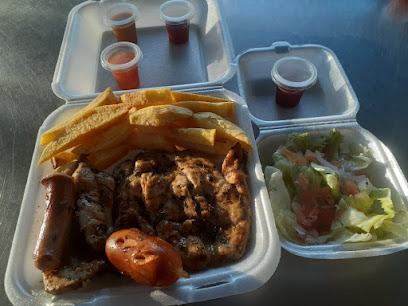 CHULAPO'S Parrilladas Y Maitos