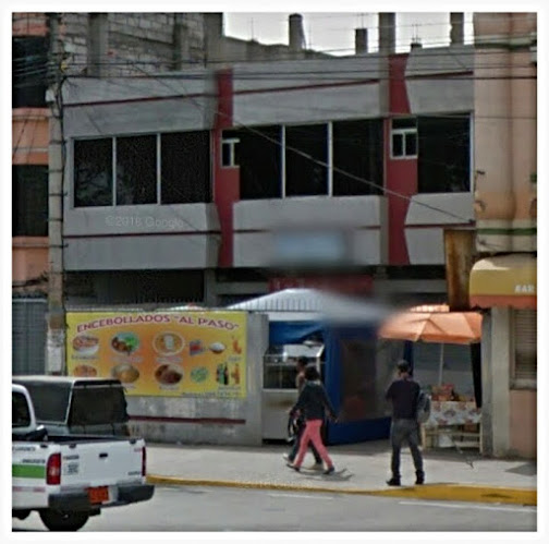 Avenida Pedro Vicente, y, Riobamba