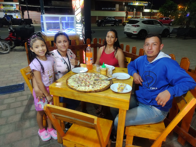 LARA'S Pizza - Huaquillas