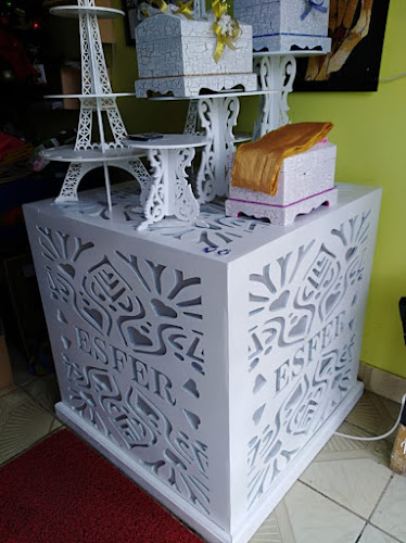 Comentarii opinii despre ESFER "Eventos y catering" Alquiler de carpas, mesas y sillas