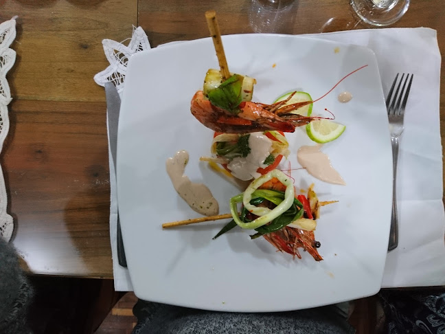 medio. A 300 metros del puente del Río Pisque (a 5 minutos de Guayllabamba, vía a Tabacundo Km 22 y, Tocachi