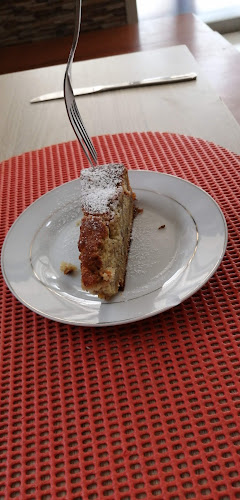 y, Av. 9 de Mayo & Manuel Serrano, Machala