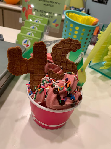 4 Seasons Frozen Yogurt - Gastronomía y hostelería