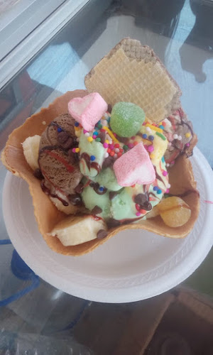 HELADERIA HANNYKRIS - Gastronomía y hostelería