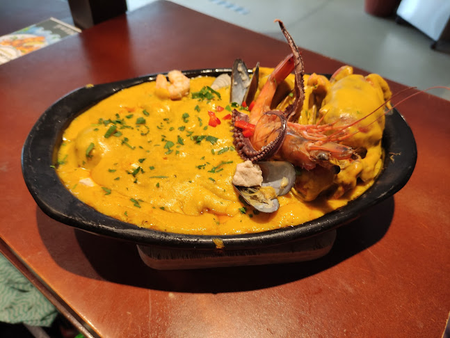 Rocafuerte y, Cayambe