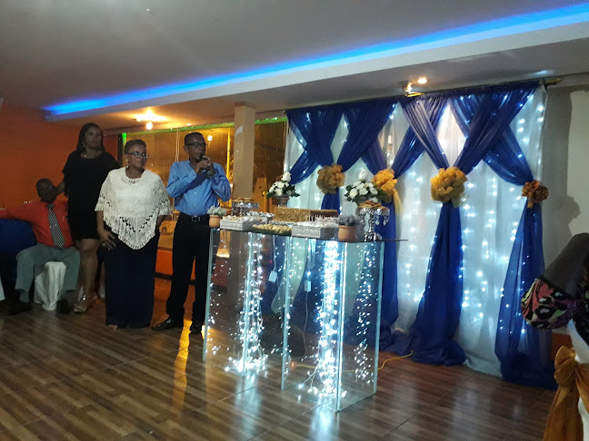 Avenida Kennedy 703, Esmeraldas