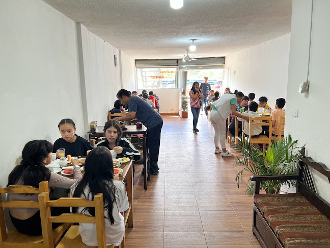 Vía Guayllabamba Tabacundo, Quito 170209