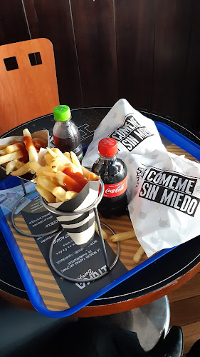 Av. Naciones Unidas E9-08 y, Quito 170102